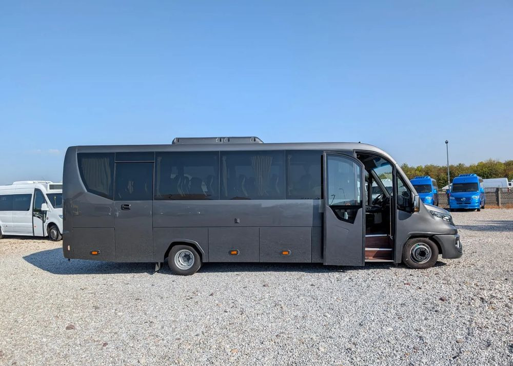 Iveco Daily 70C21 - Minibus, Furgon pasagjerësh: foto 3 Iveco Daily 70C21 - Minibus, Furgon pasagjerësh: foto 3