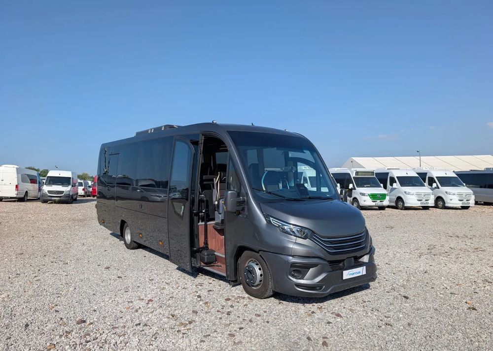 Iveco Daily 70C21 - Minibus, Furgon pasagjerësh: foto 1 Iveco Daily 70C21 - Minibus, Furgon pasagjerësh: foto 1