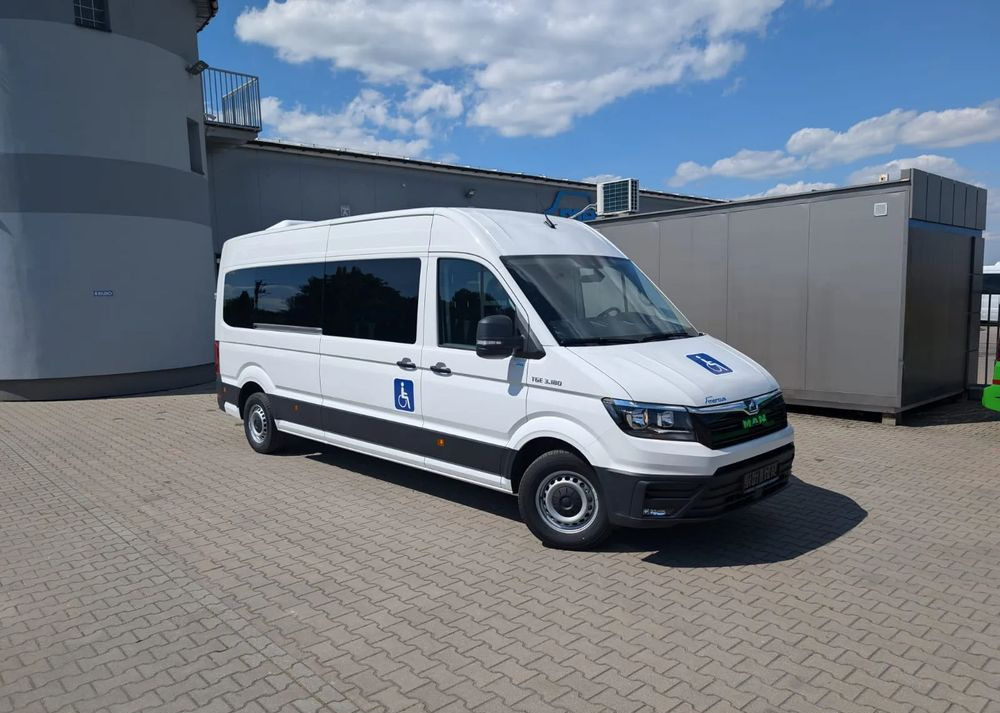 MAN TGE - Minibus, Furgon pasagjerësh: foto 2 MAN TGE - Minibus, Furgon pasagjerësh: foto 2