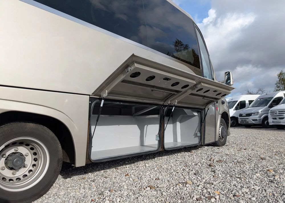 Mercedes-Benz Sprinter 519 - Minibus, Furgon pasagjerësh: foto 4 Mercedes-Benz Sprinter 519 - Minibus, Furgon pasagjerësh: foto 4