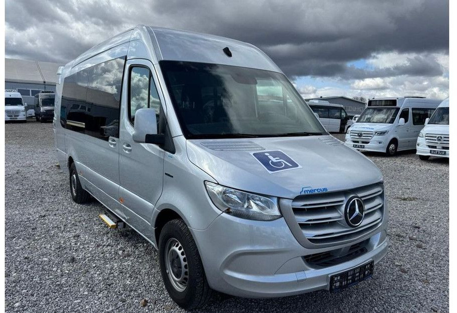 Mercedes-Benz eSprinter - Minibus, Autobus elektrik: foto 1 Mercedes-Benz eSprinter - Minibus, Autobus elektrik: foto 1