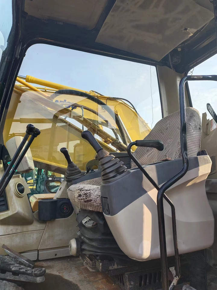 CATERPILLAR 325C - Ekskavator me zinxhirë: foto 4 CATERPILLAR 325C - Ekskavator me zinxhirë: foto 4