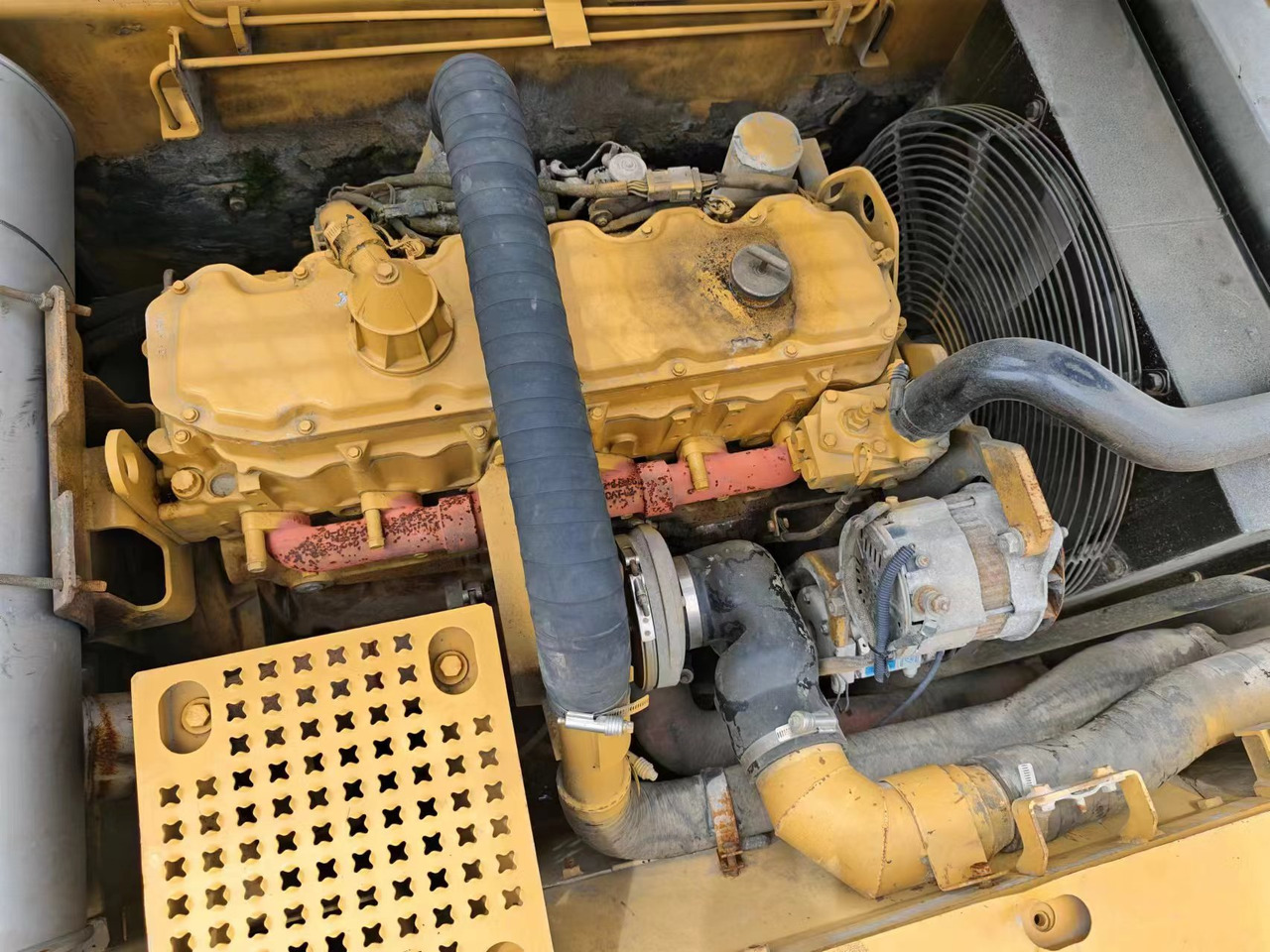 CATERPILLAR 325C - Ekskavator me zinxhirë: foto 4 CATERPILLAR 325C - Ekskavator me zinxhirë: foto 4