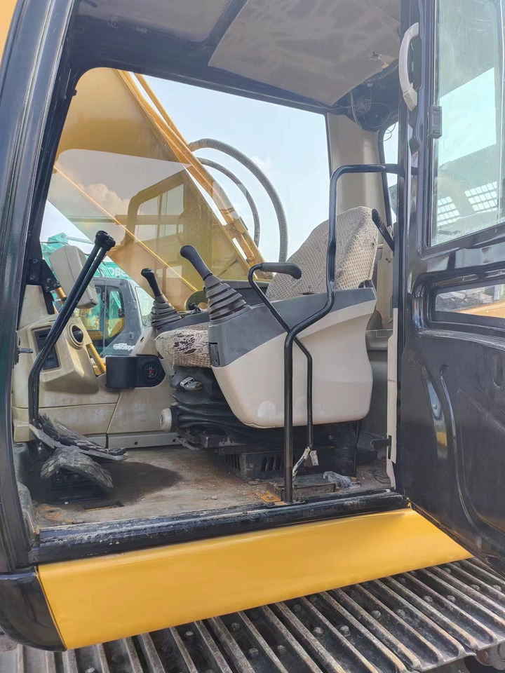 CATERPILLAR 325C - Ekskavator me zinxhirë: foto 4 CATERPILLAR 325C - Ekskavator me zinxhirë: foto 4