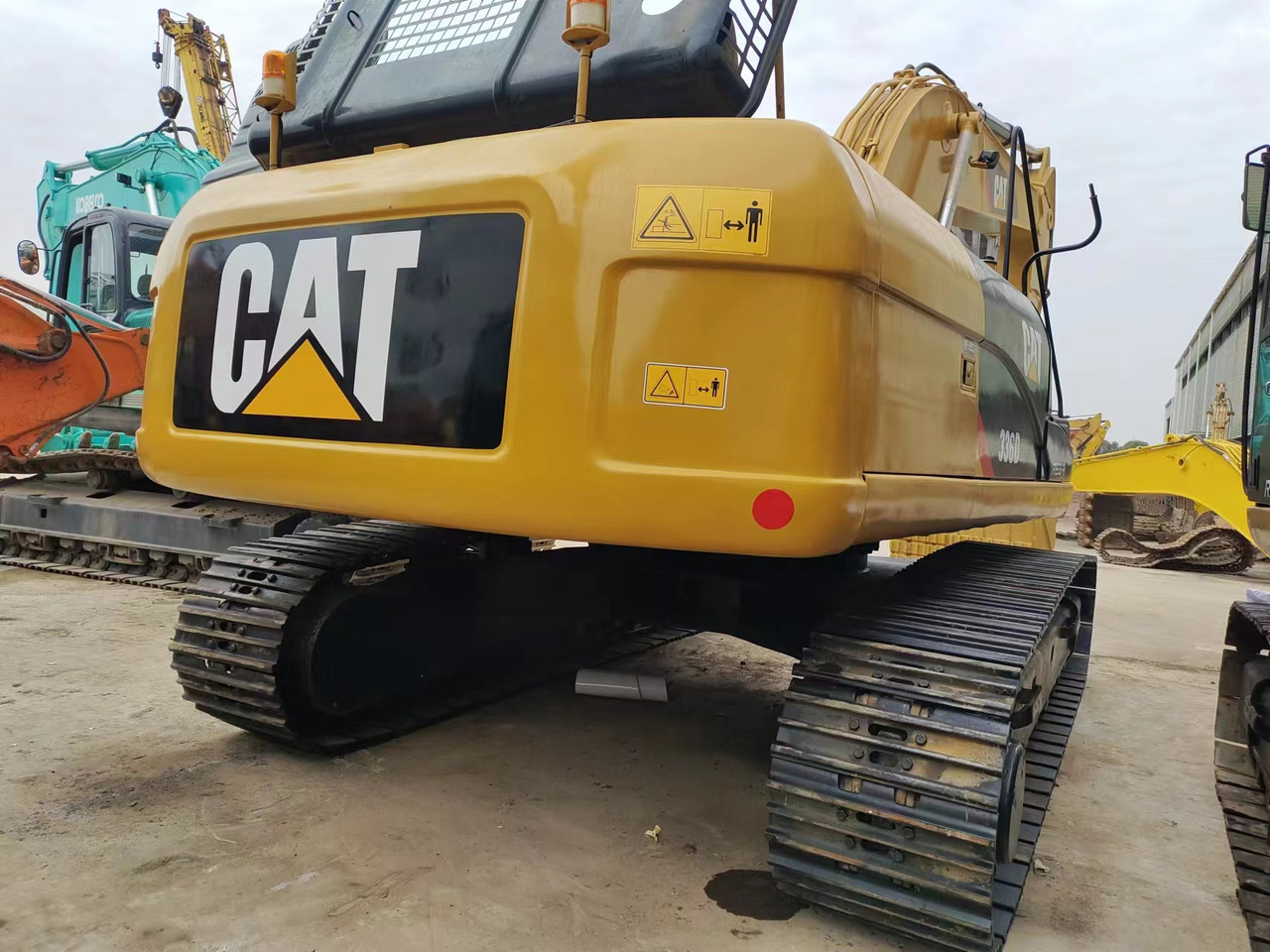 CATERPILLAR 336D - Ekskavator me zinxhirë: foto 5 CATERPILLAR 336D - Ekskavator me zinxhirë: foto 5