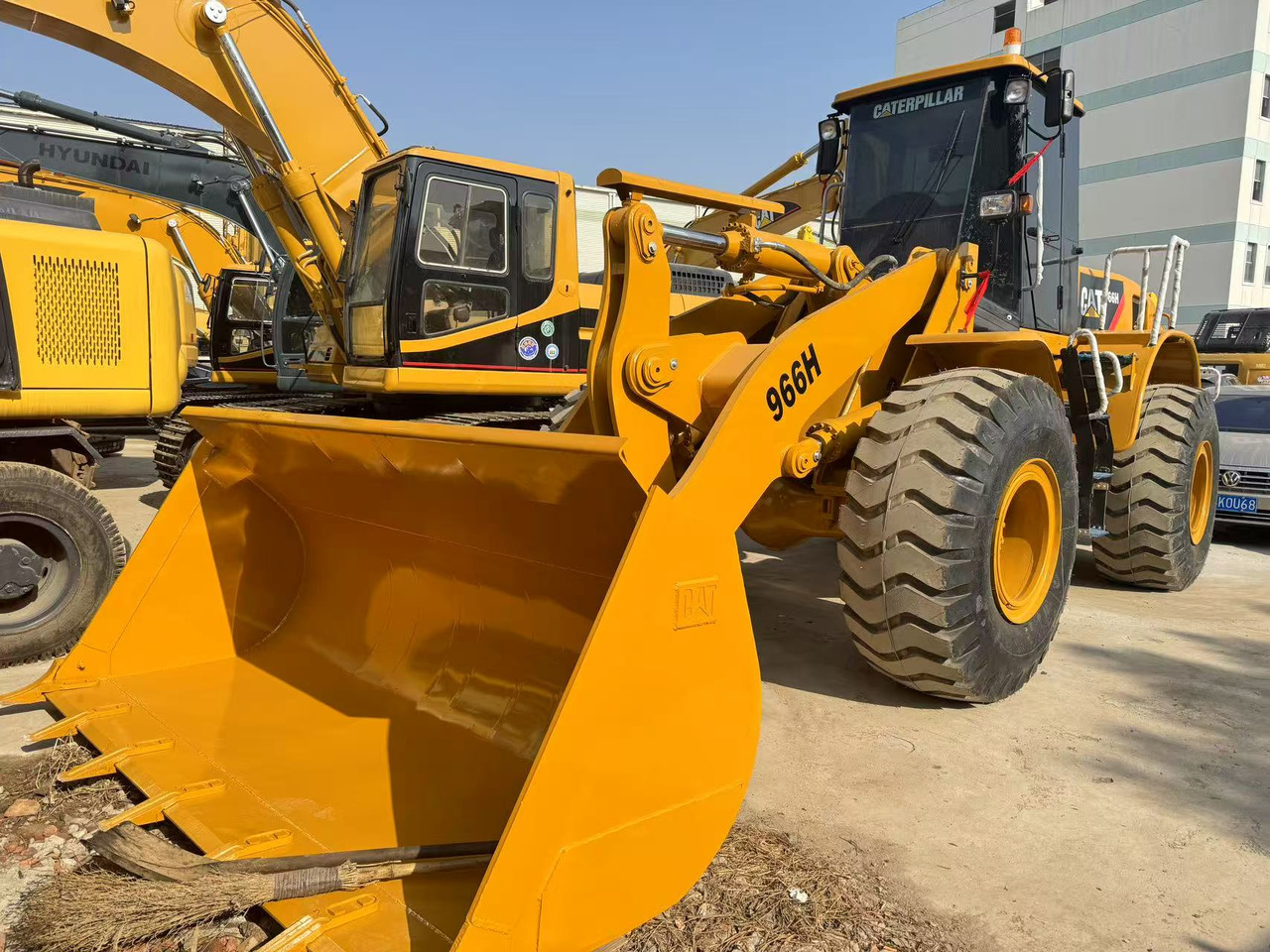 CATERPILLAR 966H - Fadrom me goma: foto 1 CATERPILLAR 966H - Fadrom me goma: foto 1