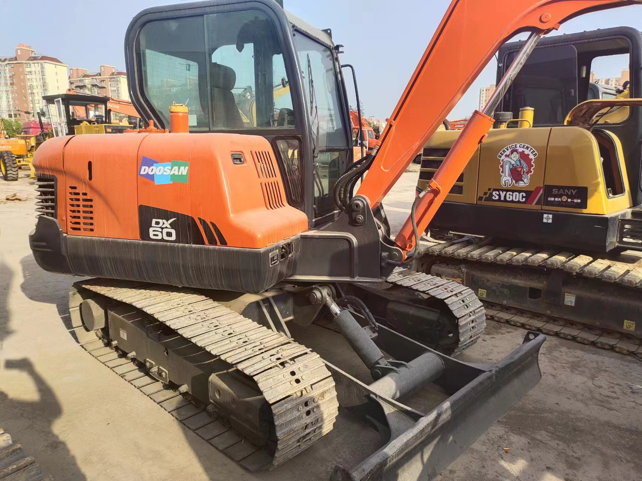 DOOSAN DX60 - Miniekskavator: foto 1 DOOSAN DX60 - Miniekskavator: foto 1