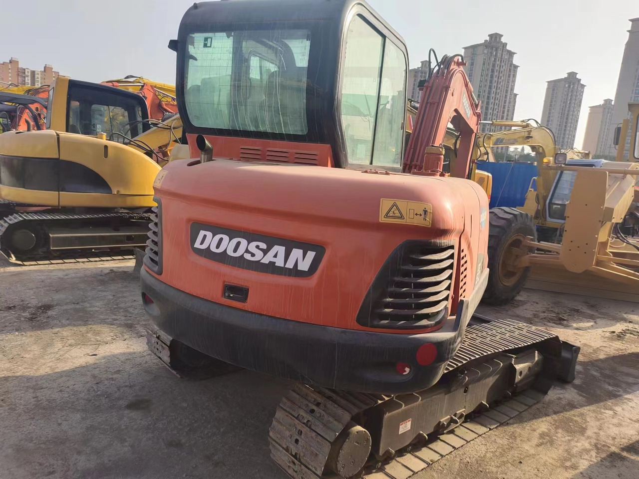 DOOSAN DX60 - Miniekskavator: foto 5 DOOSAN DX60 - Miniekskavator: foto 5