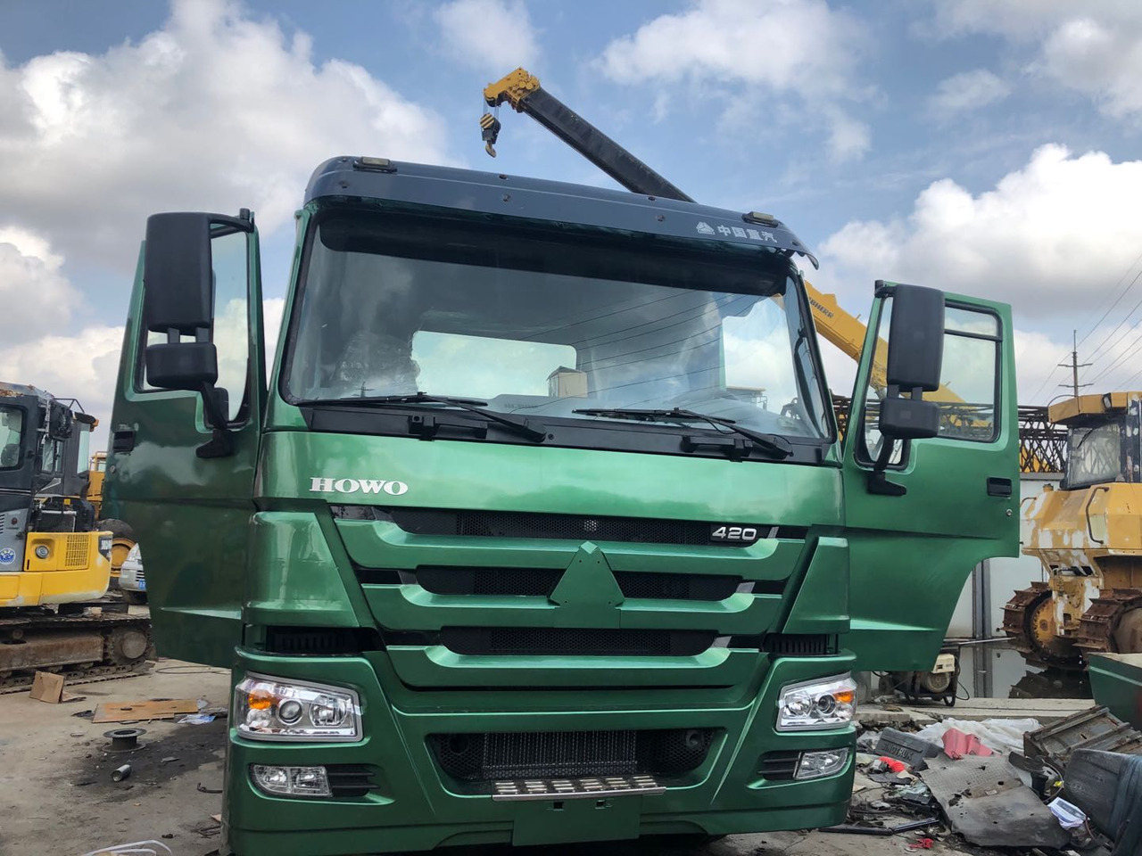 HOWO 420 - Gjysmë-kamion: foto 2 HOWO 420 - Gjysmë-kamion: foto 2