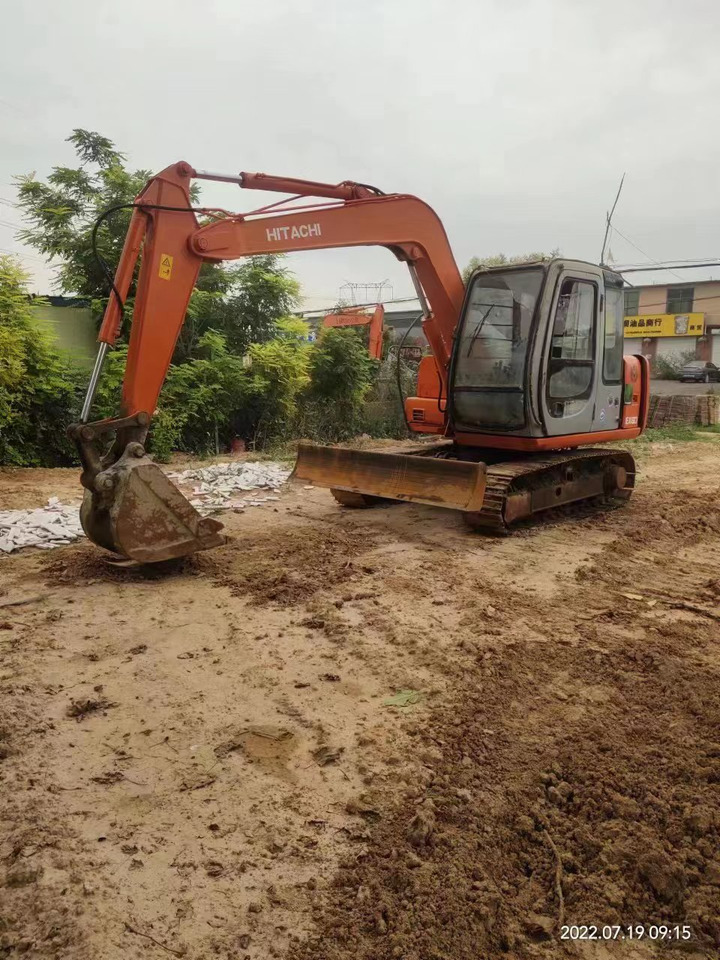 HITACHI EX60-5 - Miniekskavator: foto 1 HITACHI EX60-5 - Miniekskavator: foto 1