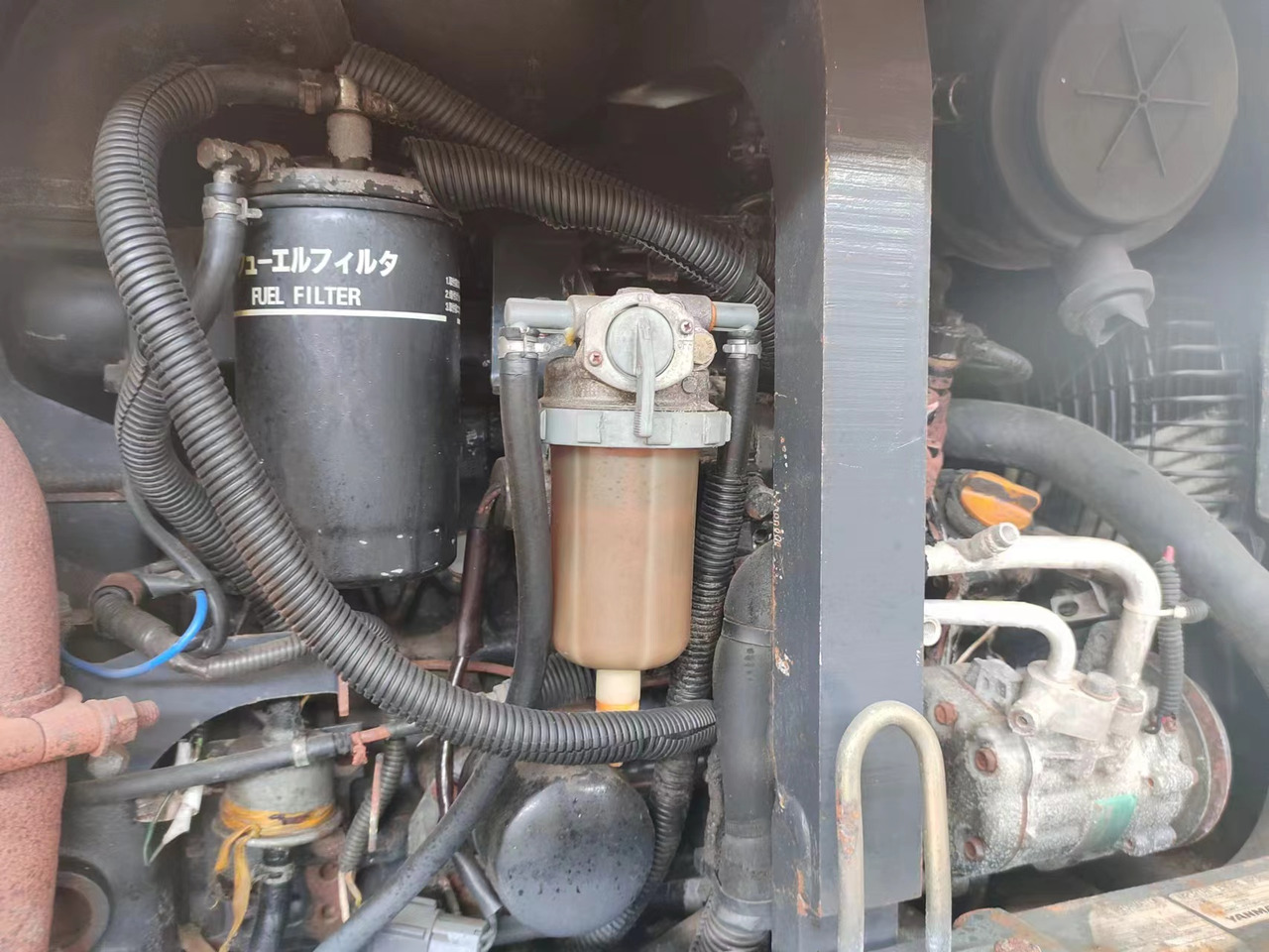 HITACHI ZX50U - Miniekskavator: foto 5 HITACHI ZX50U - Miniekskavator: foto 5