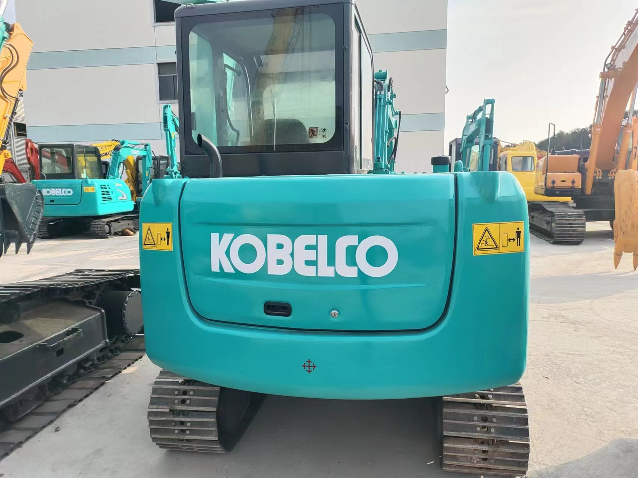 KOBELCO SK60-8 - Miniekskavator: foto 2 KOBELCO SK60-8 - Miniekskavator: foto 2