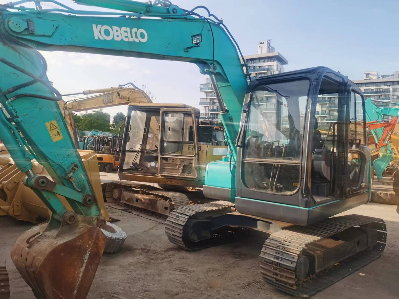 KOBELCO SK75 - Miniekskavator: foto 1 KOBELCO SK75 - Miniekskavator: foto 1