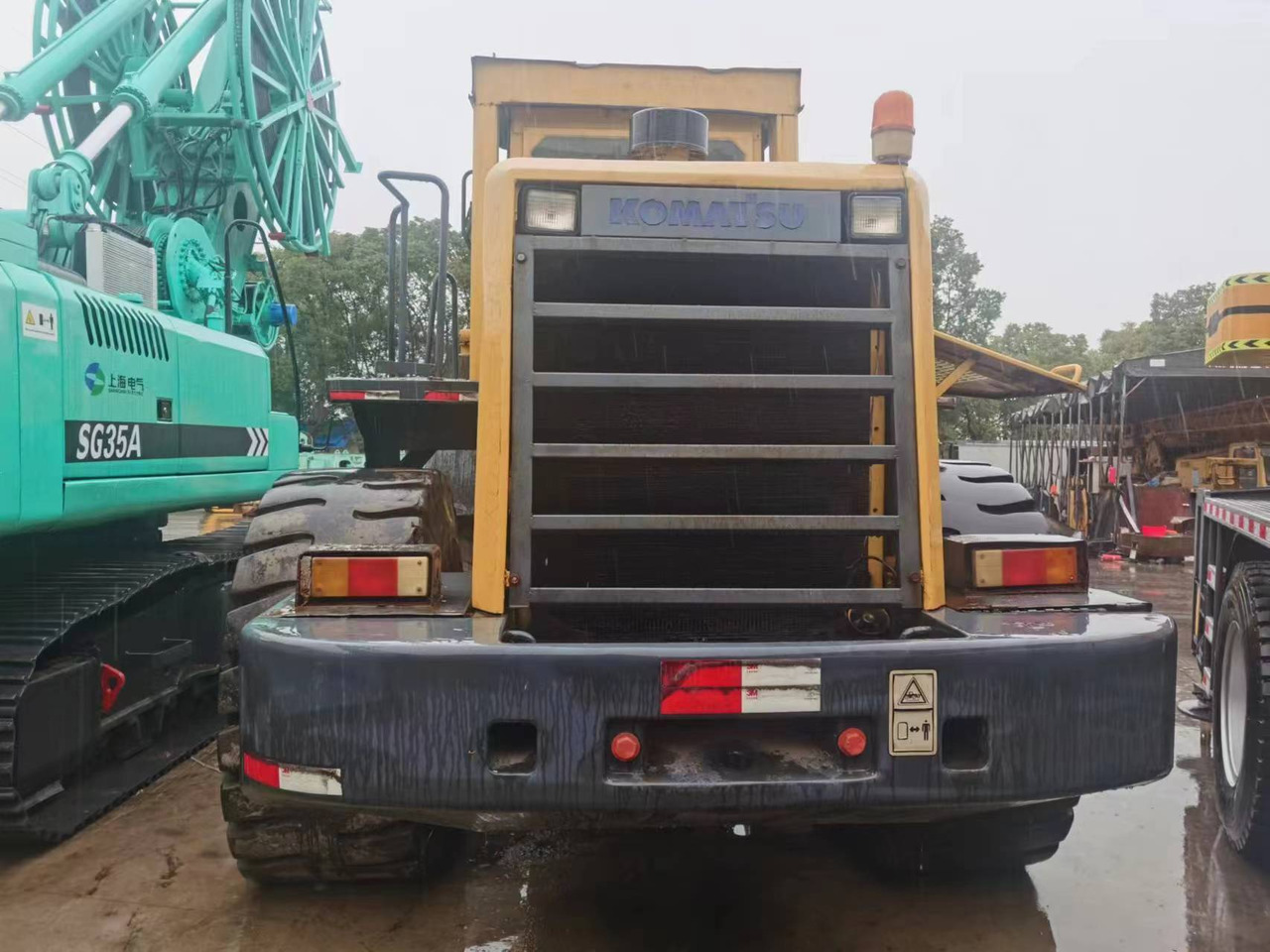 KOMATSU WA470 - Fadrom me goma: foto 5 KOMATSU WA470 - Fadrom me goma: foto 5