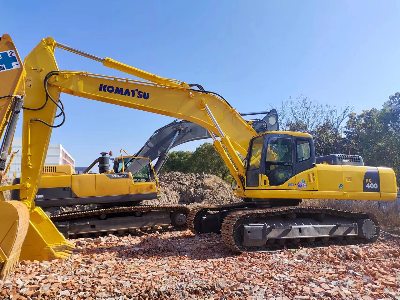 KOMATSU pc400-7 - Ekskavator me zinxhirë: foto 1 KOMATSU pc400-7 - Ekskavator me zinxhirë: foto 1