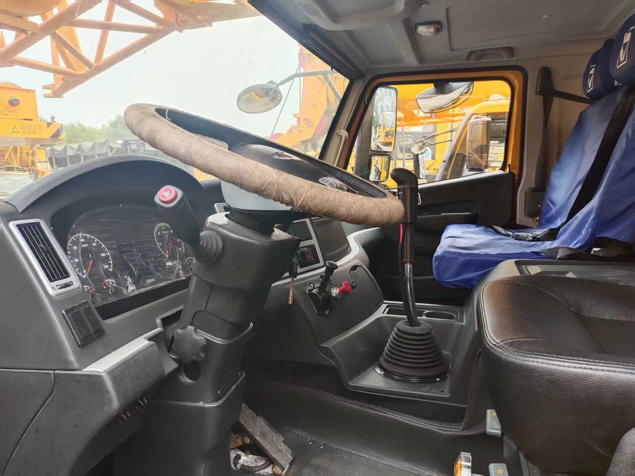 XCMG QY70K - Autovinç: foto 4 XCMG QY70K - Autovinç: foto 4