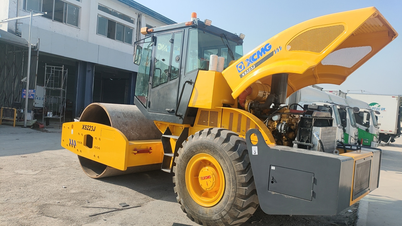 XCMG XS223J - Rul rrugësh: foto 4 XCMG XS223J - Rul rrugësh: foto 4