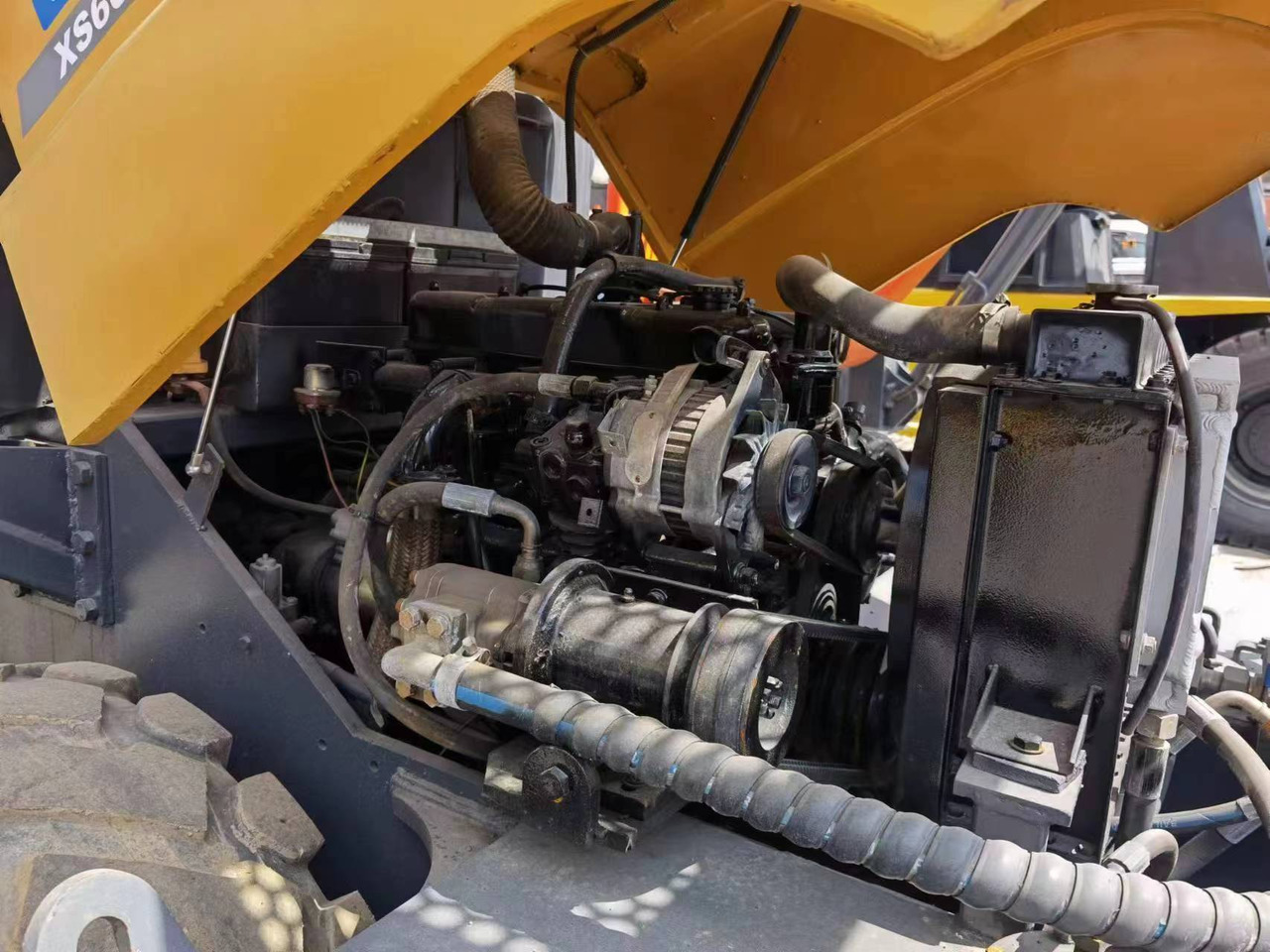 XCMG XS60J - Ngjeshës: foto 4 XCMG XS60J - Ngjeshës: foto 4