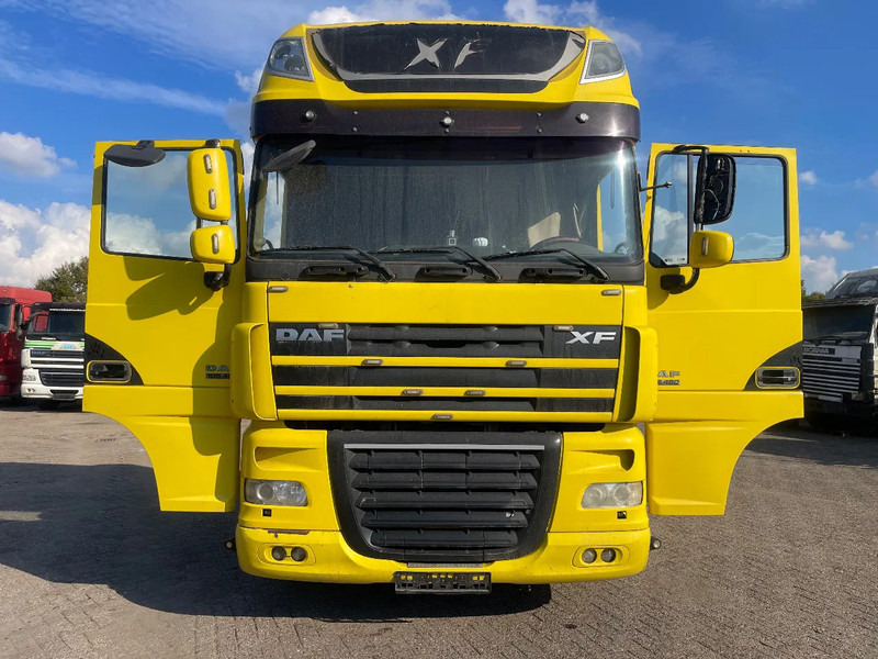 DAF XF 105.460 Tractor unit - Gjysmë-kamion: foto 2 DAF XF 105.460 Tractor unit - Gjysmë-kamion: foto 2