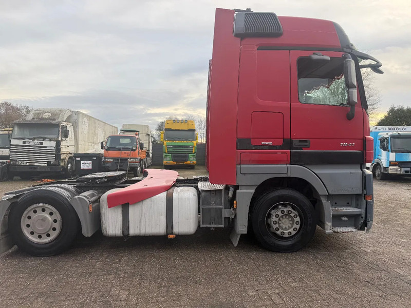 Mercedes-Benz Actros 1841 Tractor unit - Gjysmë-kamion: foto 4 Mercedes-Benz Actros 1841 Tractor unit - Gjysmë-kamion: foto 4