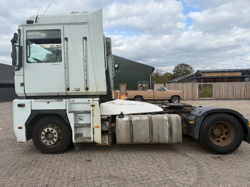 Renault Magnum 460 Tractor unit - Gjysmë-kamion: foto 4 Renault Magnum 460 Tractor unit - Gjysmë-kamion: foto 4