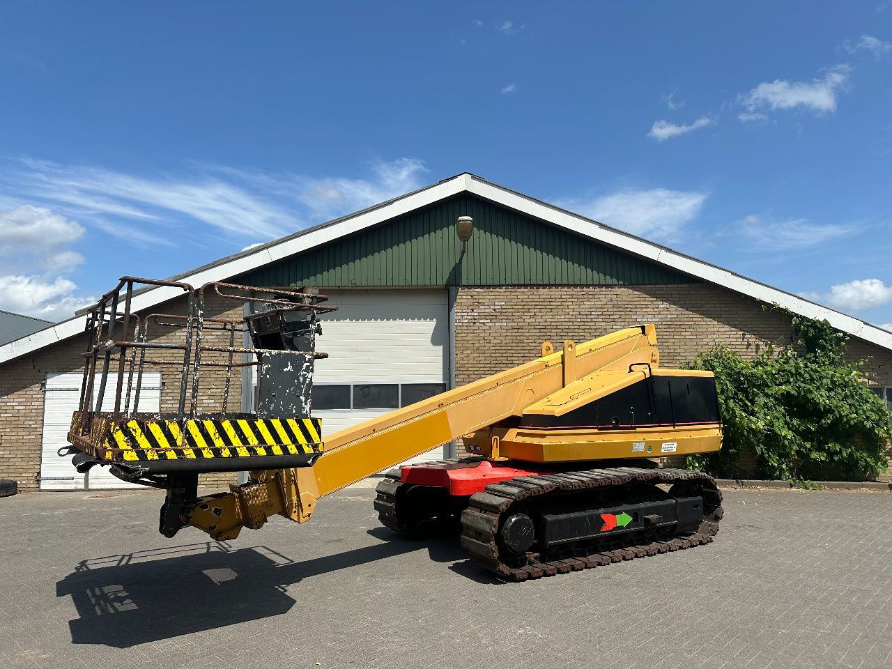 Aichi RZ150 - Krah teleskopik: foto 1 Aichi RZ150 - Krah teleskopik: foto 1