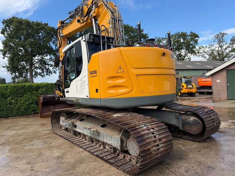 Liebherr R926 R926 compact GPS - Ekskavator me zinxhirë: foto 3 Liebherr R926 R926 compact GPS - Ekskavator me zinxhirë: foto 3