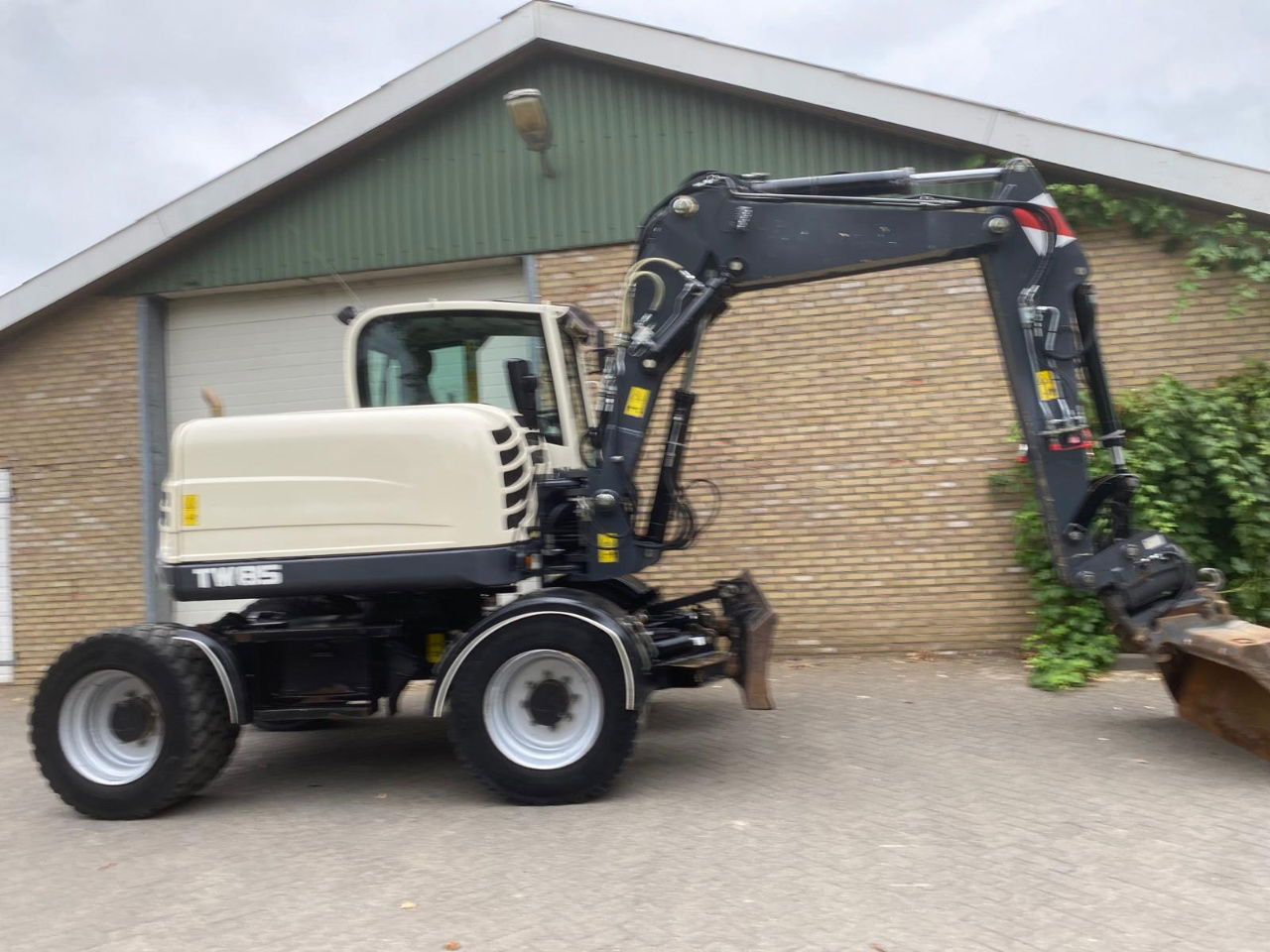 Terex TW85 - Ekskavator me goma: foto 5 Terex TW85 - Ekskavator me goma: foto 5