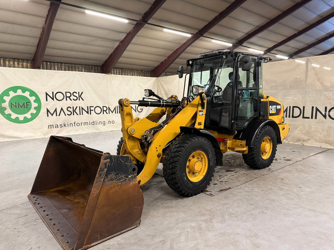 Cat 906M High Flow, 40 km/t med skuff og plog # TIL LEIE# - Fadrom me goma: foto 1 Cat 906M High Flow, 40 km/t med skuff og plog # TIL LEIE# - Fadrom me goma: foto 1
