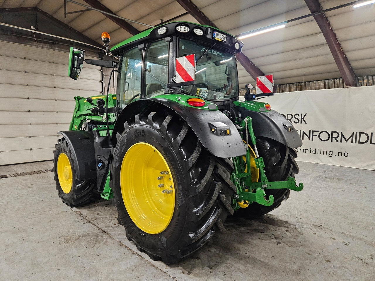 John Deere 6R185 Ultimate #Godt utstyrt og veldig flott traktor - Traktor: foto 4 John Deere 6R185 Ultimate #Godt utstyrt og veldig flott traktor - Traktor: foto 4