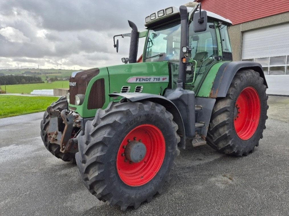 John Deere , Fendt , Case, New Holland - Traktor: foto 3 John Deere , Fendt , Case, New Holland - Traktor: foto 3