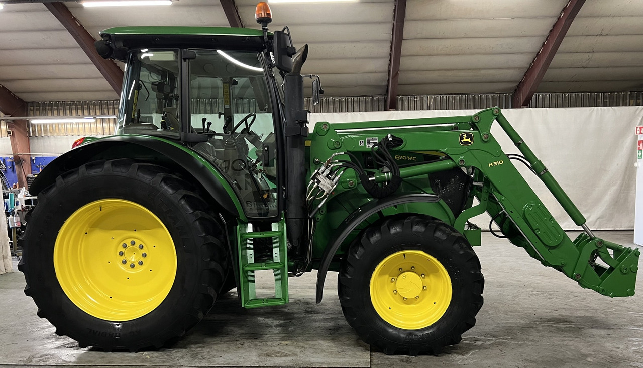 John Deere 6110 MC - Makineritë e tjera: foto 4 John Deere 6110 MC - Makineritë e tjera: foto 4