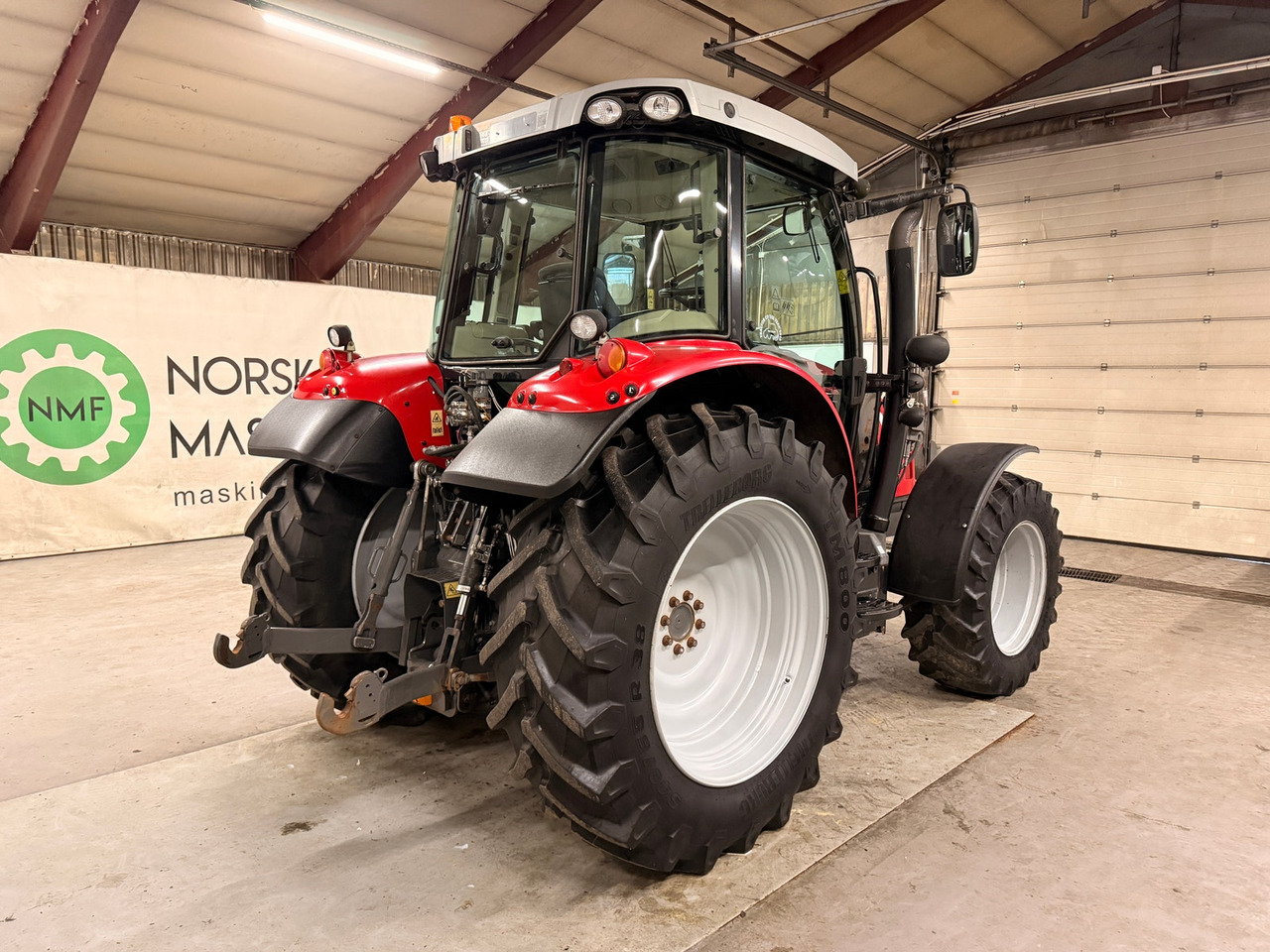 Massey Ferguson 5712SL Inkl ny frontlaster - Traktor: foto 5 Massey Ferguson 5712SL Inkl ny frontlaster - Traktor: foto 5