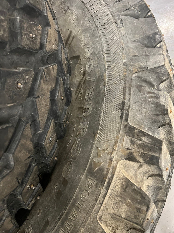 TRI 2 Dekk, TRI 2 DEKK MED PIGG - Rrota për Makineri bujqësore: foto 5 TRI 2 Dekk, TRI 2 DEKK MED PIGG - Rrota për Makineri bujqësore: foto 5