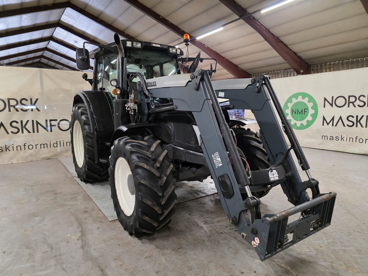 Traktor Valtra N163 Direct: foto 7