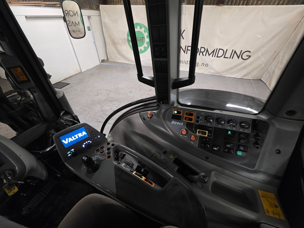Traktor Valtra N163 Direct: foto 14