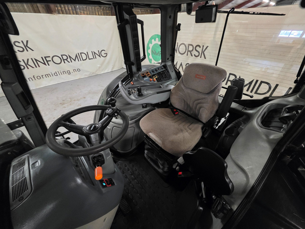 Traktor Valtra N163 Direct: foto 13