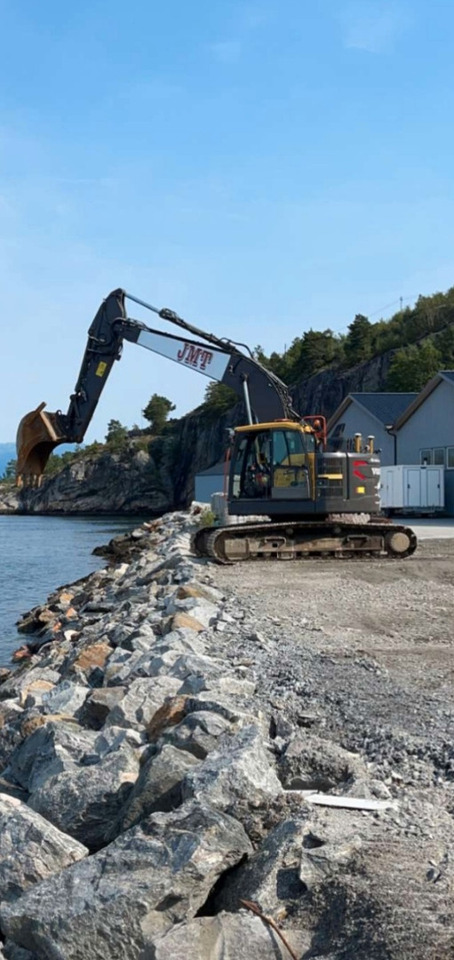 Volvo ECR235EL - Ekskavator me zinxhirë: foto 1 Volvo ECR235EL - Ekskavator me zinxhirë: foto 1