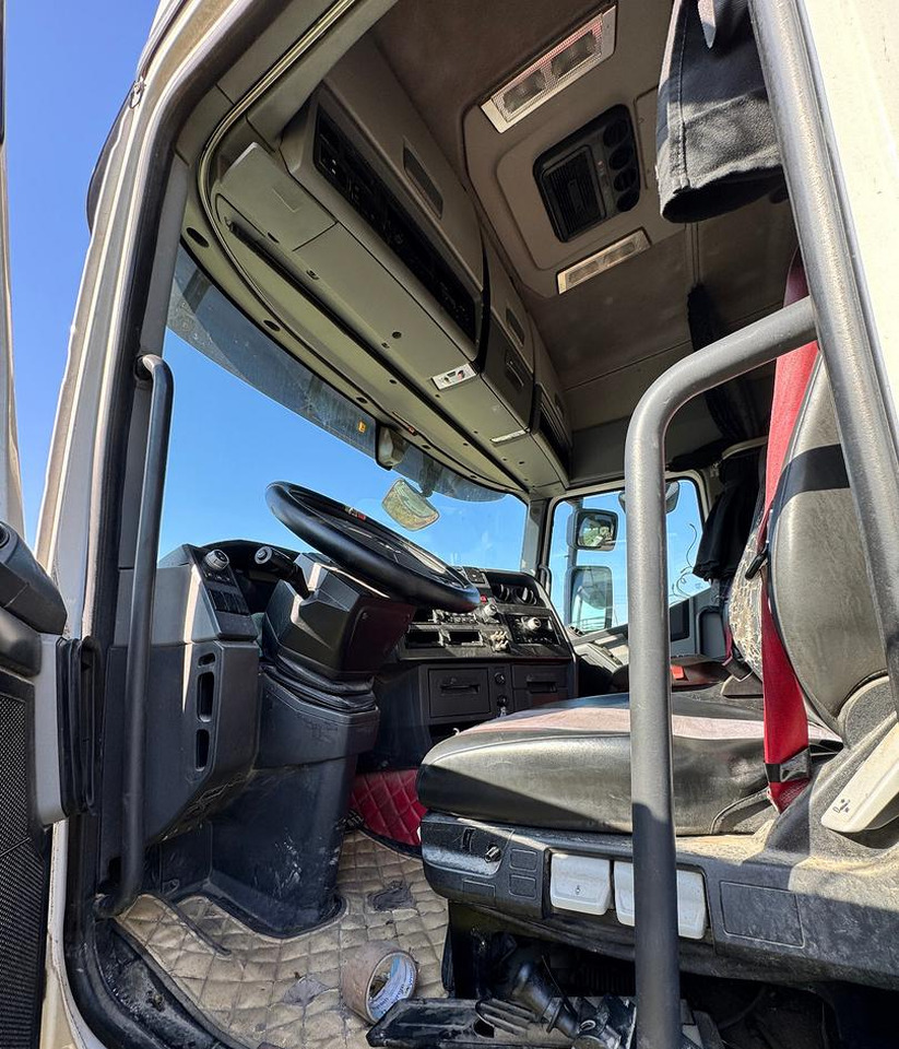 Trattore stradale Renault T460 - 2015 - Makineritë e tjera: foto 5 Trattore stradale Renault T460 - 2015 - Makineritë e tjera: foto 5