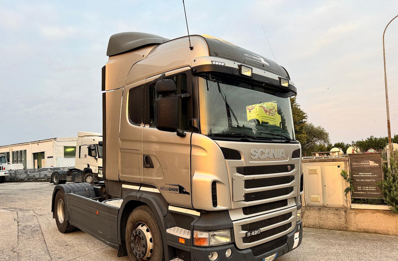 Trattore stradale Scania R420 - Euro 5 - 2011 - Makineritë e tjera: foto 1 Trattore stradale Scania R420 - Euro 5 - 2011 - Makineritë e tjera: foto 1