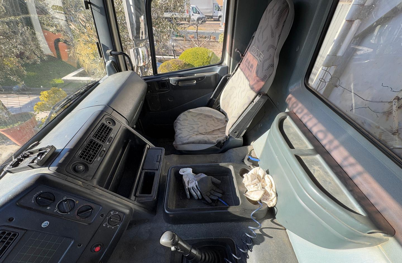 Ribaltabile DAF 85 CF 430 - anno 1999 - Kamion vetëshkarkues: foto 5 Ribaltabile DAF 85 CF 430 - anno 1999 - Kamion vetëshkarkues: foto 5