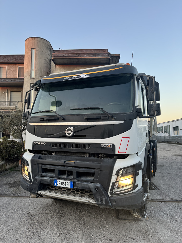 VOLVO FMX 460 - Kamion vetëshkarkues: foto 3 VOLVO FMX 460 - Kamion vetëshkarkues: foto 3