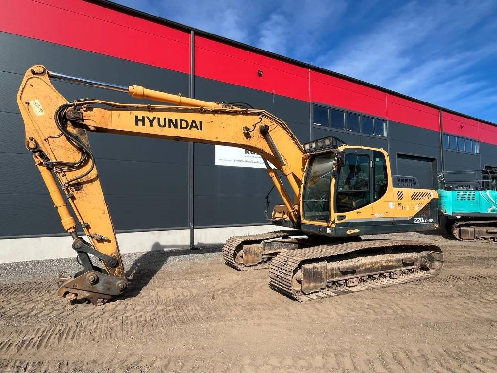 Hyundai Robex 220 LC-9 A - Ekskavator me zinxhirë: foto 1 Hyundai Robex 220 LC-9 A - Ekskavator me zinxhirë: foto 1