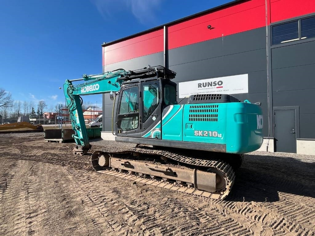 Kobelco SK 210 LC-10E - Ekskavator me zinxhirë: foto 3 Kobelco SK 210 LC-10E - Ekskavator me zinxhirë: foto 3