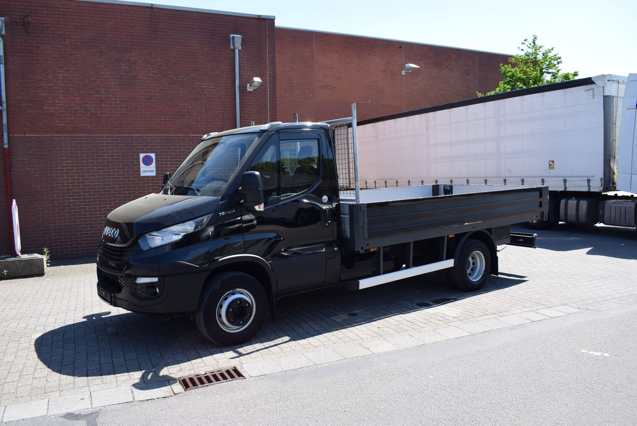 Iveco Daily 72 C 18 Pritsche Automatik Standheizung - Kamioncine me karroceri: foto 3 Iveco Daily 72 C 18 Pritsche Automatik Standheizung - Kamioncine me karroceri: foto 3