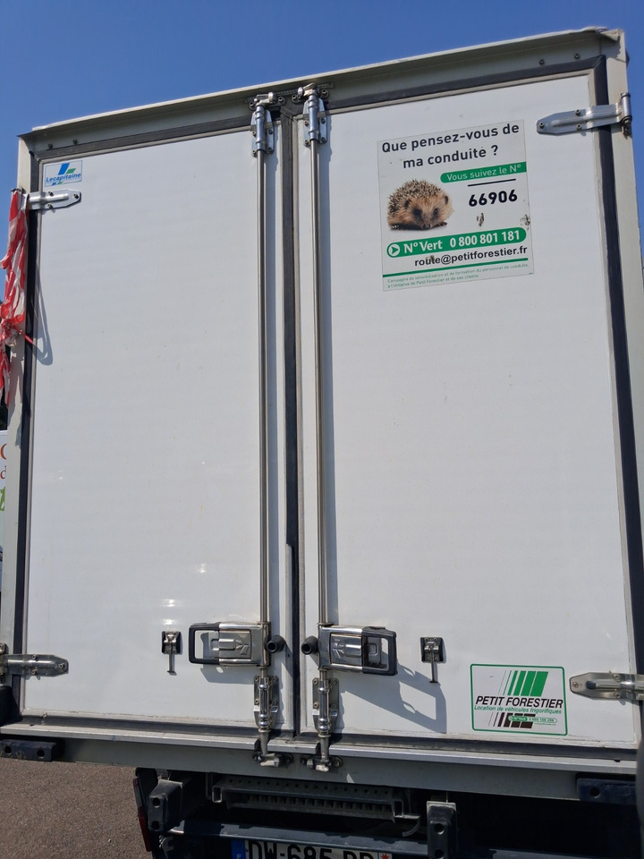 IVECO DAILY 35C13 KONTENER CHŁODNIA NR 883 - Furgon frigorifer: foto 1 IVECO DAILY 35C13 KONTENER CHŁODNIA NR 883 - Furgon frigorifer: foto 1