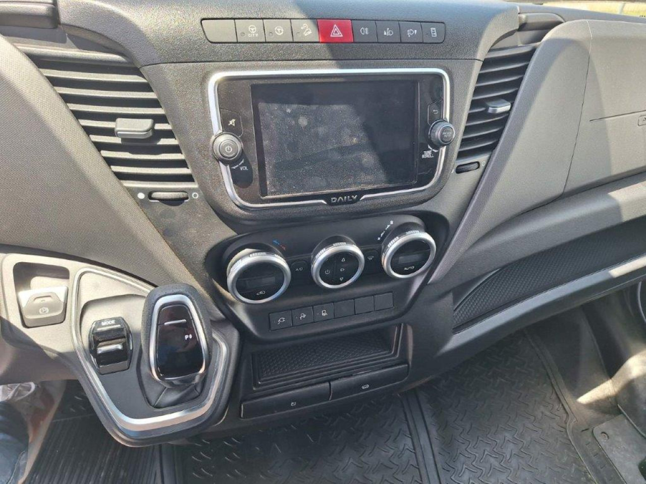 IVECO 35S14E/P - Furgon, Furgon elektrik: foto 2 IVECO 35S14E/P - Furgon, Furgon elektrik: foto 2