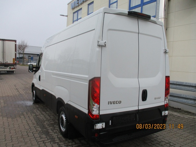 IVECO Daily 35S16V - Furgon: foto 4 IVECO Daily 35S16V - Furgon: foto 4
