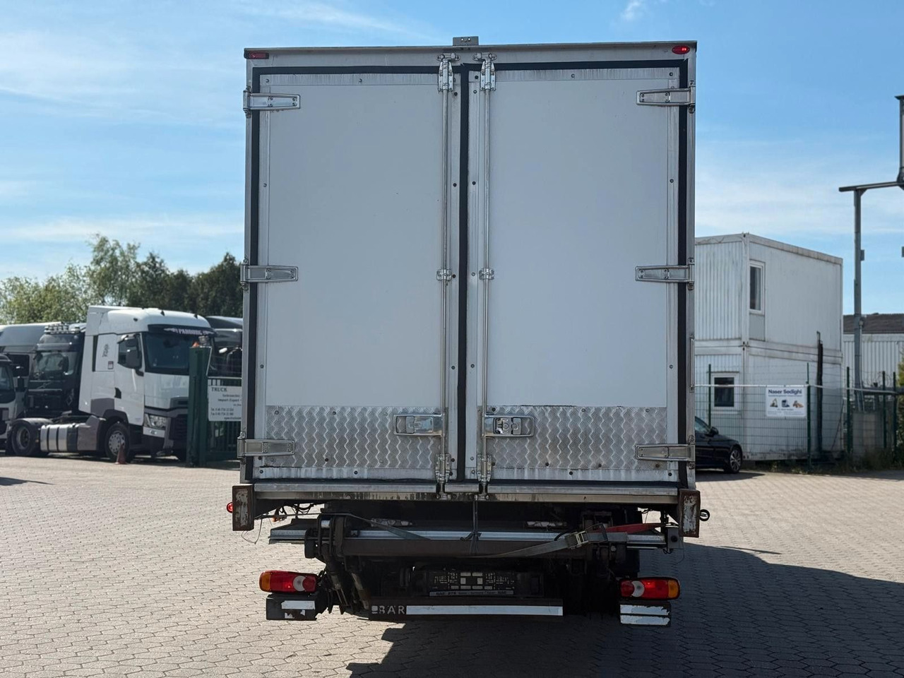 Volvo FL 240 Carrier Easy Cold+Hebebühne - Kamion frigorifer: foto 3 Volvo FL 240 Carrier Easy Cold+Hebebühne - Kamion frigorifer: foto 3