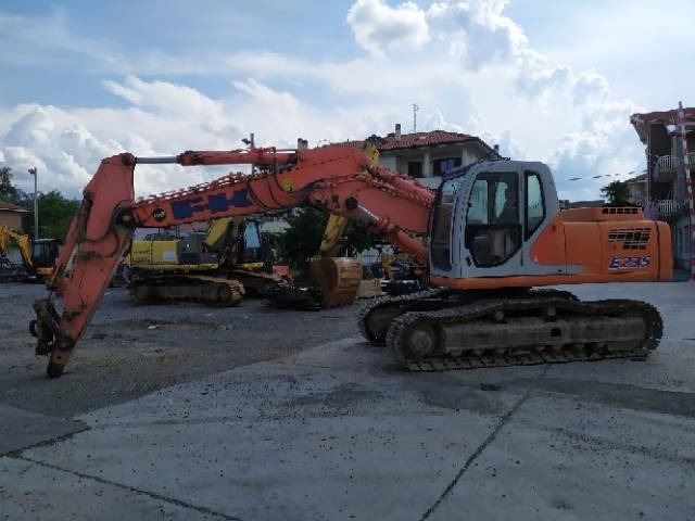 Fiat-Kobelco E 235 - Ekskavator me zinxhirë: foto 2 Fiat-Kobelco E 235 - Ekskavator me zinxhirë: foto 2